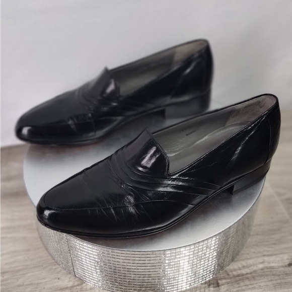 Fkorshiem Black Leather Loafers size 8.5 pre owned good condition - Picture 1 of 13